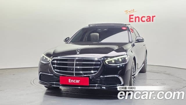 Mercedes-Benz S-Class 2023 — Photo 16/20