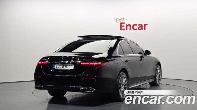 Mercedes-Benz S-Class 2023 — Photo 14/32
