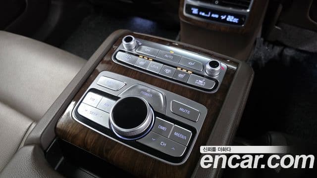 Kia The K9 2018 — ფოტო 19/20
