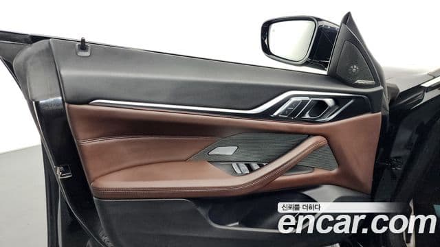 BMW 4 Series 2022 — Photo 30/36