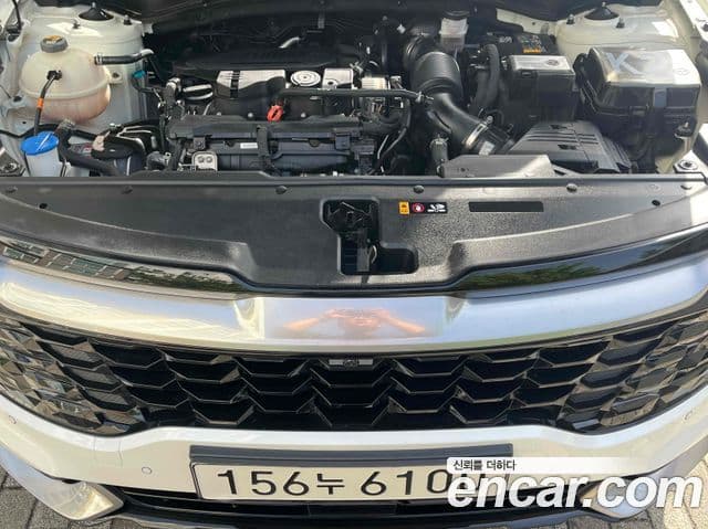 Kia Sportage 2022 — ფოტო 8/20