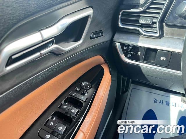 Kia Sportage 2022 — ფოტო 14/20
