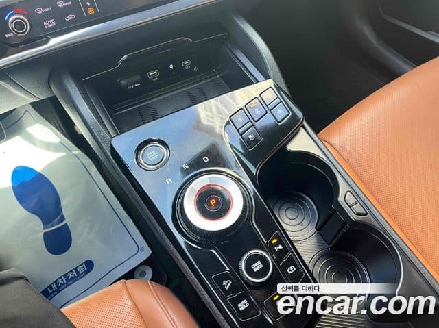 Kia Sportage 2022 — ფოტო 18/20