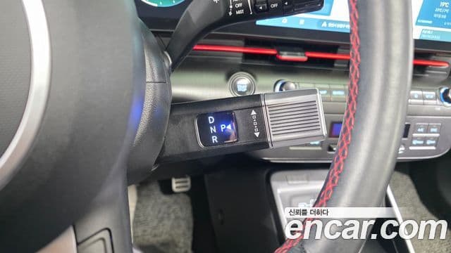 Hyundai Kona Hybrid 2023 — ფოტო 10/20