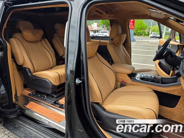 Kia Carnival 2024 — Şəkil 17/20