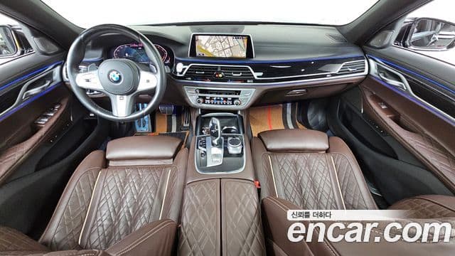 BMW 7 Series 2019 — фото 7 из 20