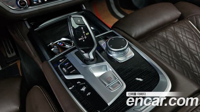 BMW 7 Series 2019 — Şəkil 9/20