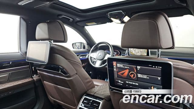BMW 7 Series 2019 — Şəkil 12/20
