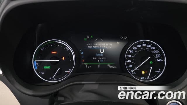 Toyota Sienna 2022 — ფოტო 8/20
