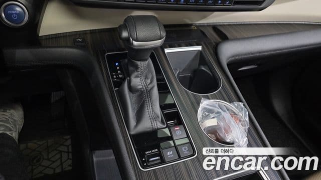 Toyota Sienna 2022 — ფოტო 9/20