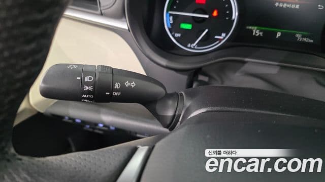 Toyota Sienna 2022 — Photo 33/33