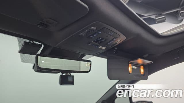 Toyota Sienna 2022 — Photo 28/33