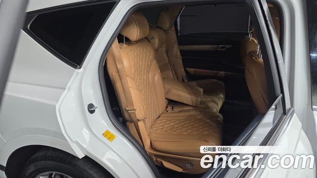 Genesis GV80 2021 — ფოტო 13/34