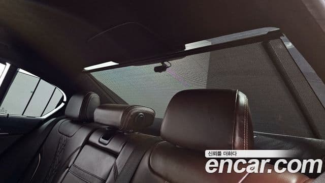 BMW 5 Series 2018 — Şəkil 18/20