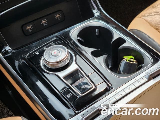 Kia Carnival 2022 — Şəkil 8/20