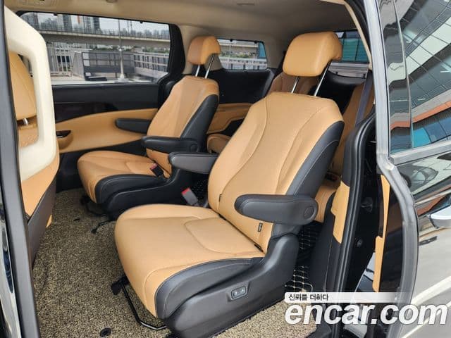Kia Carnival 2022 — Şəkil 12/20