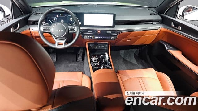 Kia K5 2023 — Şəkil 9/20