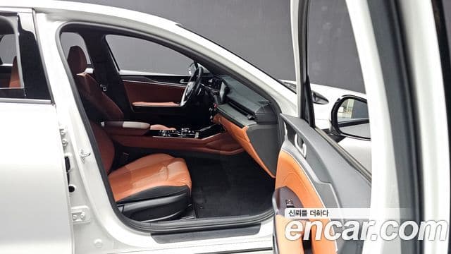 Kia K5 2023 — фото 10 из 20