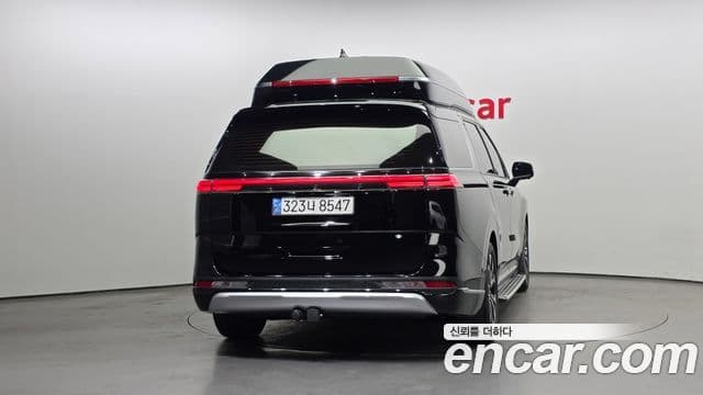 Kia Carnival 2022 — ფოტო 4/20