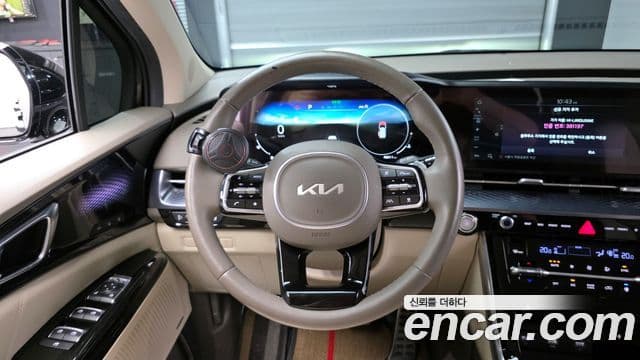 Kia Carnival 2022 — ფოტო 12/20