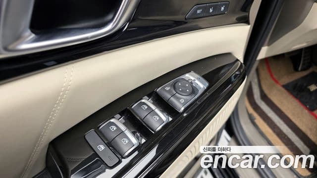 Kia Carnival 2022 — ფოტო 13/20