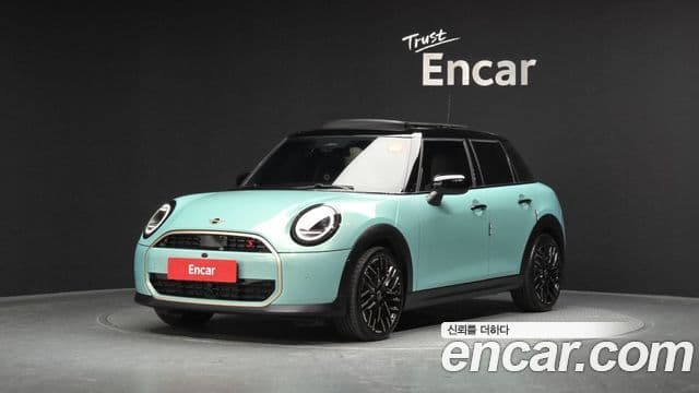 Mini Cooper S 2024 — ფოტო 1/20