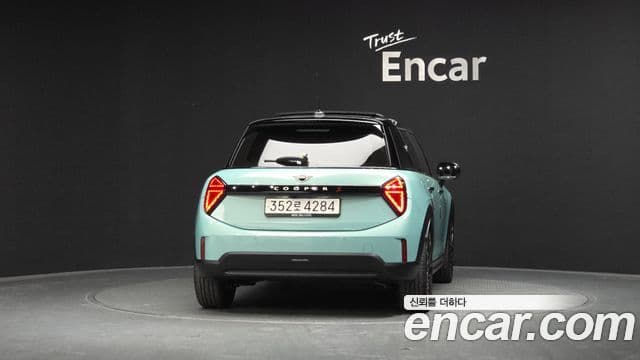Mini Cooper S 2024 — ფოტო 4/20