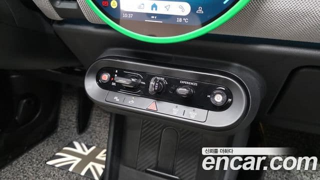 Mini Cooper S 2024 — ფოტო 9/20