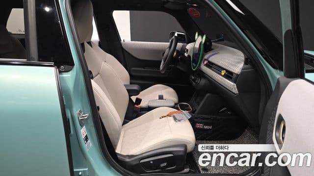 Mini Cooper S 2024 — ფოტო 10/20