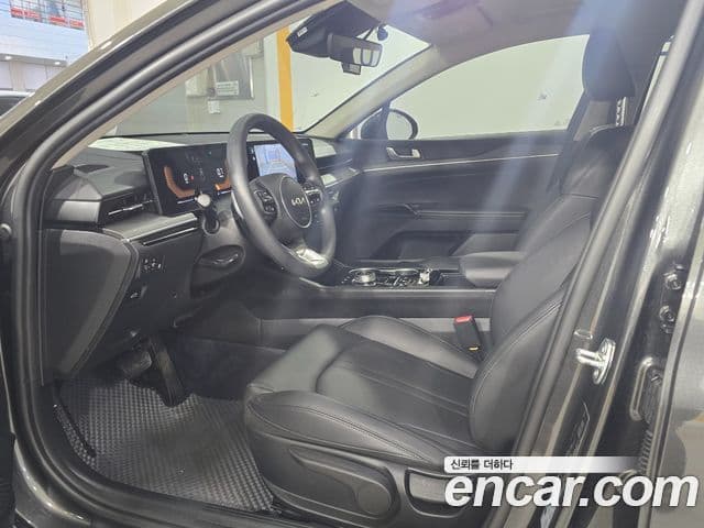 Kia K5 2024 — фото 8 из 20