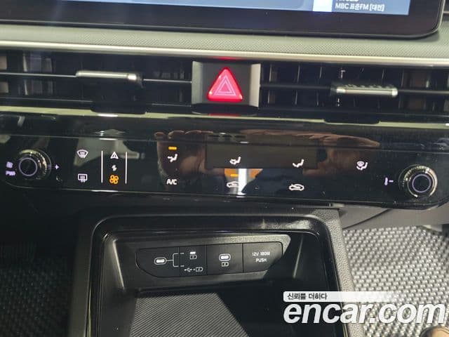 Kia K5 2024 — ფოტო 17/20