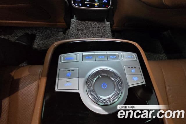 Genesis Electrified G80 2021 — ფოტო 18/20