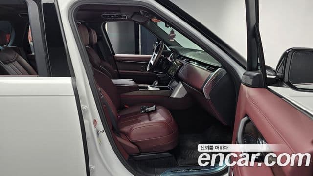 Land Rover Range Rover 2025 — Photo 16/38