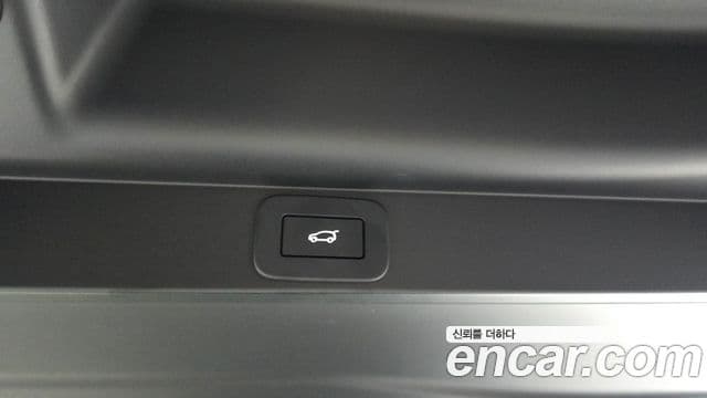 Land Rover Range Rover 2025 — Photo 14/38