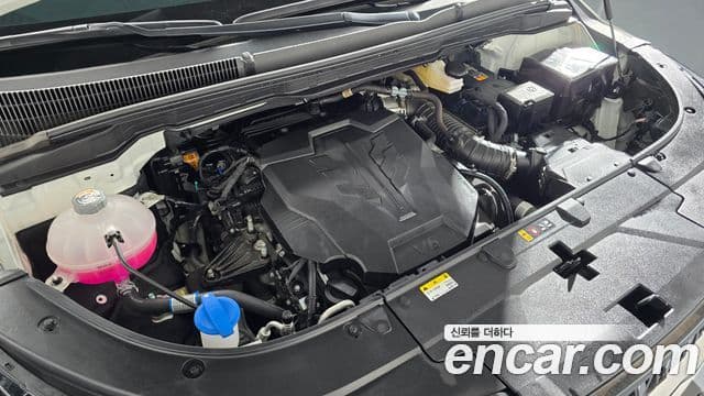 Kia Carnival 2024 — ფოტო 6/20