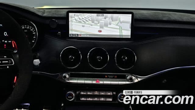 Kia Stinger 2021 — Şəkil 15/20