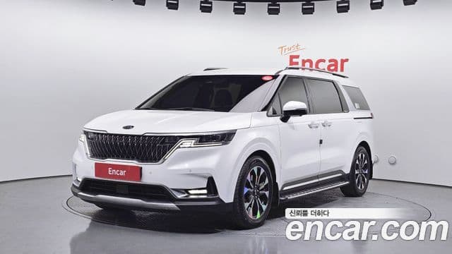 Kia Carnival 2021 — Фото 1/20