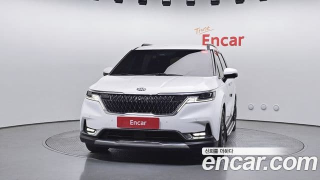 Kia Carnival 2021 — Фото 3/20