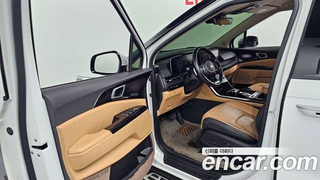 Kia Carnival 2021 — Фото 10/20