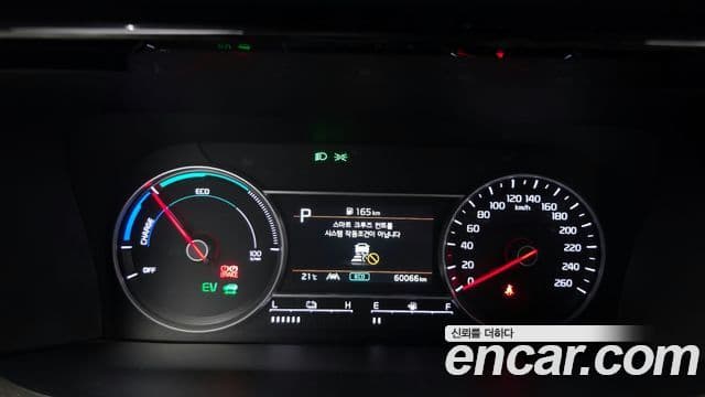 Kia Sorento 2022 — Фото 8/20