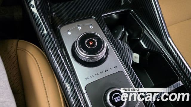 Kia Sorento 2022 — Фото 9/20