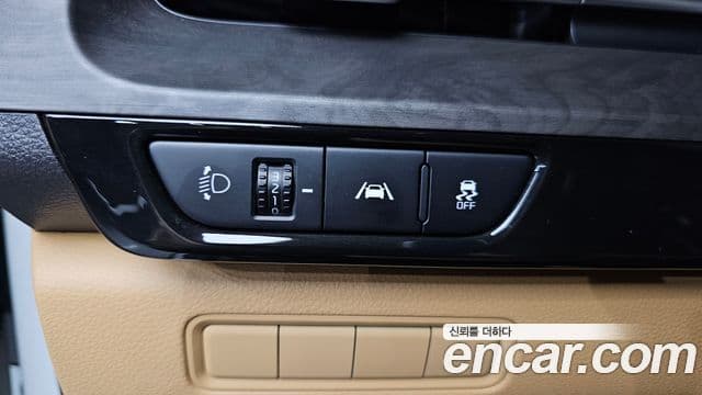 Kia Carnival 2023 — Фото 20/20