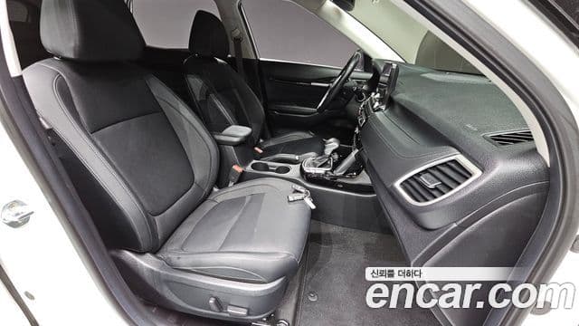 Kia Seltos 2021 — Şəkil 10/20