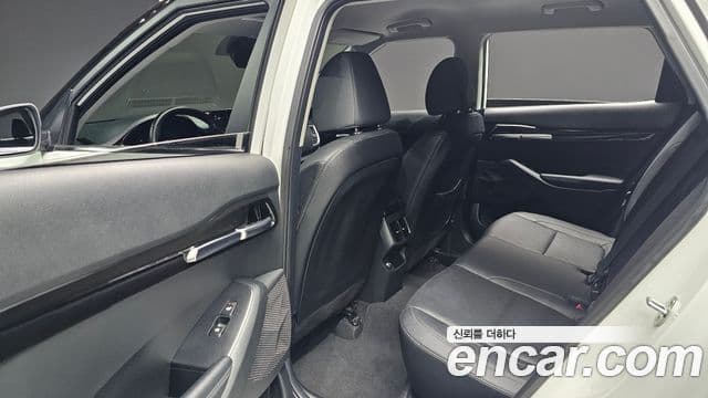 Kia Seltos 2021 — Şəkil 17/20