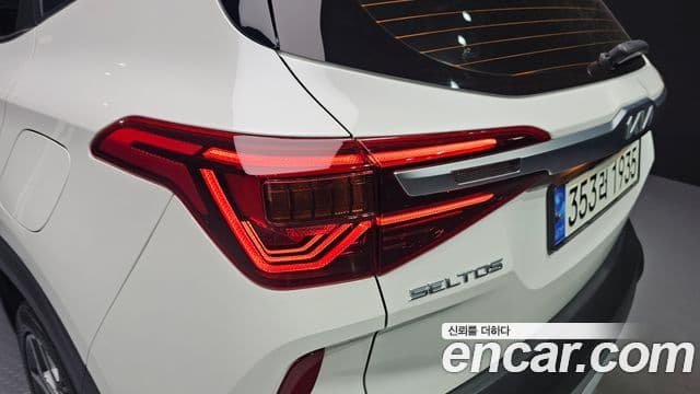 Kia Seltos 2021 — Photo 11/33