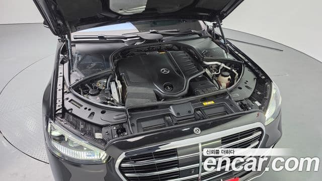 Mercedes-Benz S-Class 2021 — ფოტო 19/20
