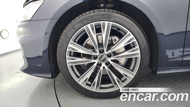 Audi A6 2023 — Photo 17/39