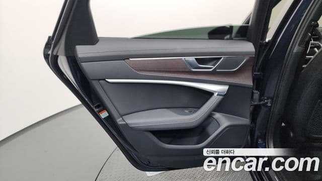 Audi A6 2023 — Photo 24/39