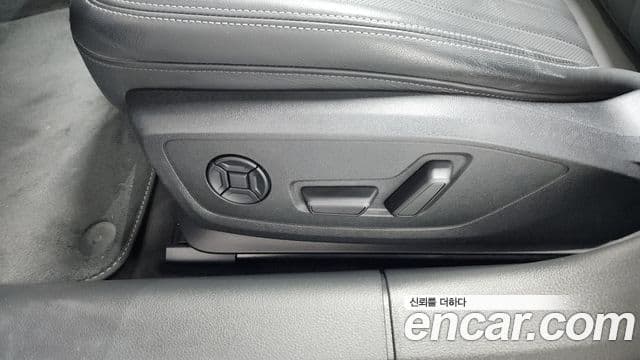 Audi A6 2023 — Photo 30/39