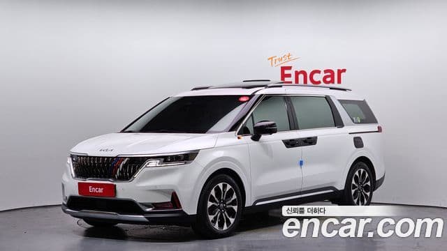 Kia Carnival 2021 — Фото 1/20